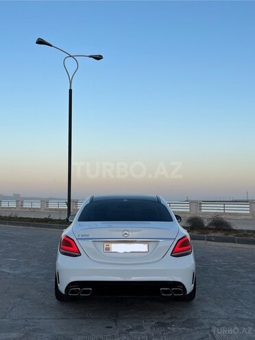 Mercedes C 300 2017, 99,200 km - 2.0 l - Bakı