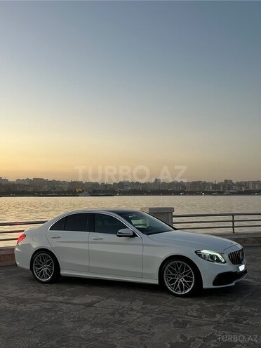 Mercedes C 300 2017, 99,200 km - 2.0 l - Bakı