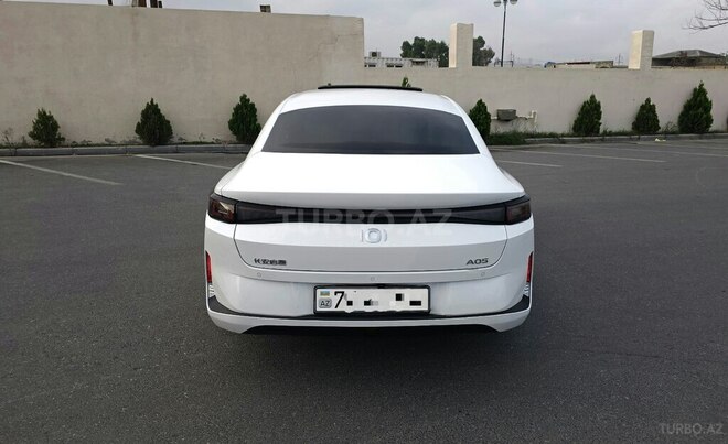 Changan Qiyuan A05 2024, 11,000 km - 1.5 л - Bakı
