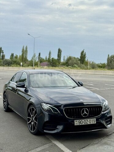 Mercedes E 300-7