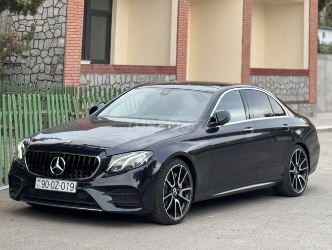Mercedes E 300-8