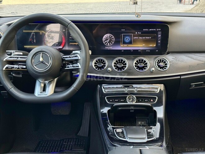 Mercedes E 300-14