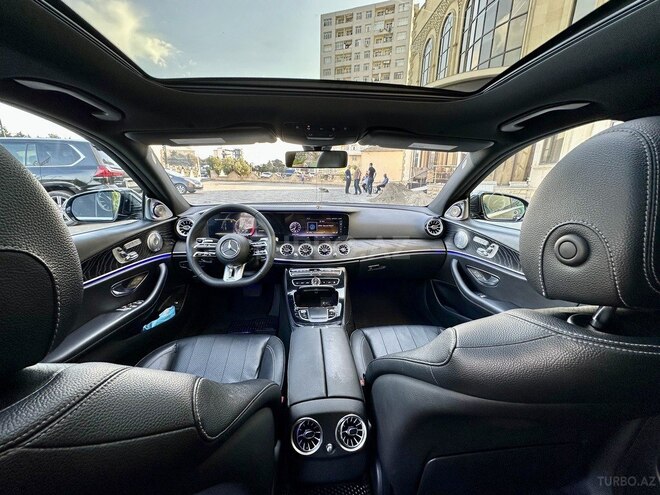 Mercedes E 300-13