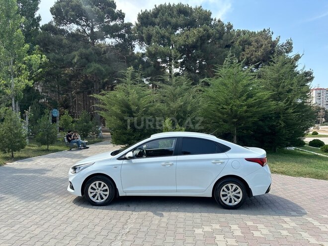 Hyundai Accent 2018, 60,000 km - 1.6 l - Bakı
