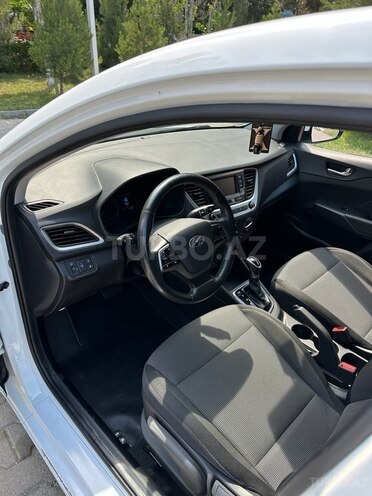 Hyundai Accent 2018, 60,000 km - 1.6 l - Bakı