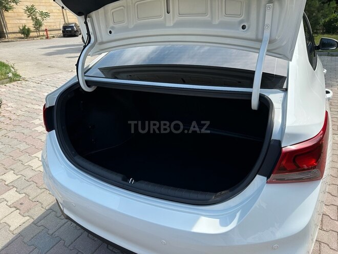 Hyundai Accent 2018, 60,000 km - 1.6 l - Bakı