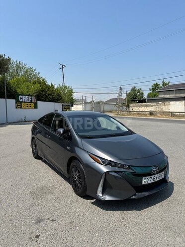 Toyota Prius 2017, 260,000 km - 1.8 l - Bakı