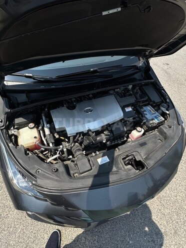 Toyota Prius 2017, 260,000 km - 1.8 l - Bakı