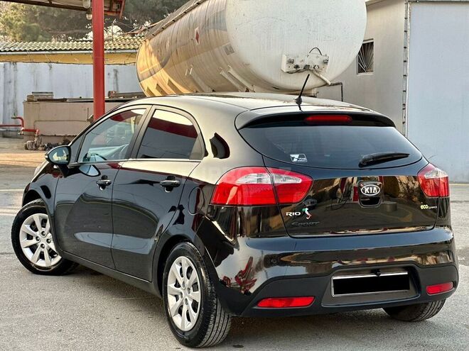 Kia Rio 2011, 234,560 km - 1.1 л - Bakı