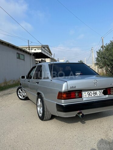 Mercedes 190 1992, 400,000 km - 2.5 л - Şirvan