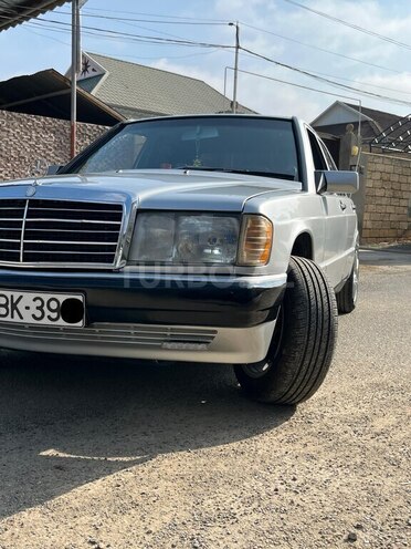 Mercedes 190 1992, 400,000 km - 2.5 л - Şirvan