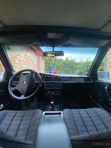 Mercedes 190 1992, 400,000 km - 2.5 л - Şirvan