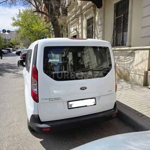 Ford Tourneo Connect 2016, 300,000 km - 1.6 l - Bakı