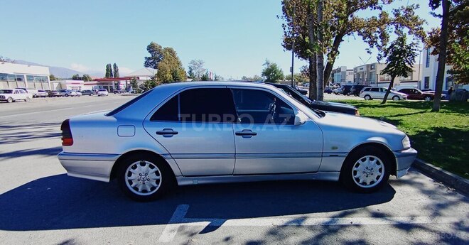 Mercedes C 180 1997, 366,000 km - 1.8 l - Qəbələ