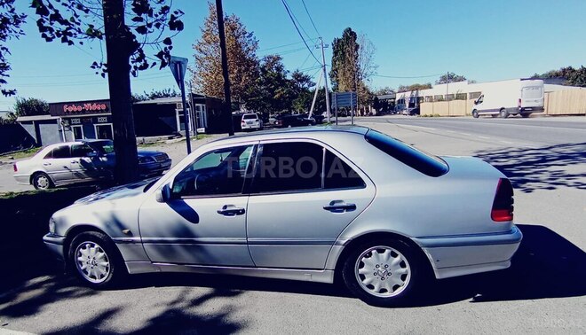 Mercedes C 180 1997, 366,000 km - 1.8 l - Qəbələ