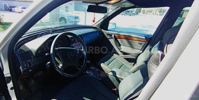 Mercedes C 180 1997, 366,000 km - 1.8 l - Qəbələ