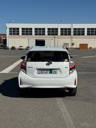 Toyota Aqua 2019, 751,450 km - 1.5 л - Gəncə