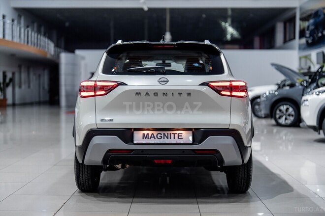 Nissan Magnite-7