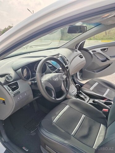 Hyundai Elantra 2015, 289,680 km - 1.8 л - Bakı