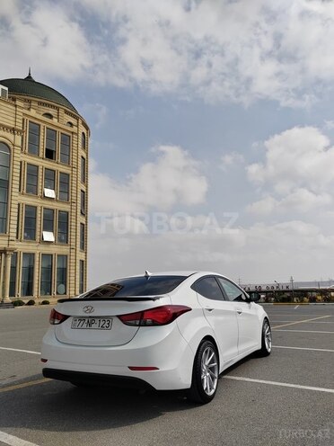 Hyundai Elantra 2015, 289,680 km - 1.8 л - Bakı