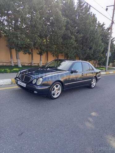 Mercedes E 220 1999, 667,000 km - 2.2 л - Bakı
