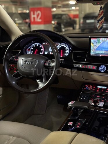 Audi A8 2014, 149,000 km - 4.0 l - Bakı