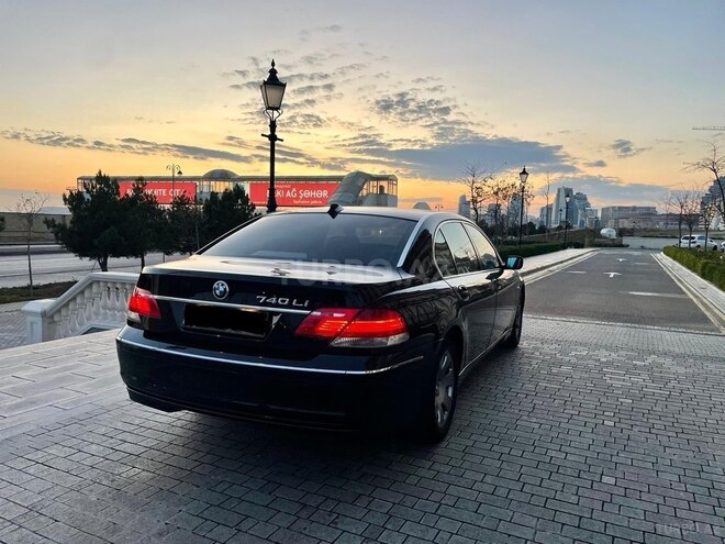 BMW 740-8