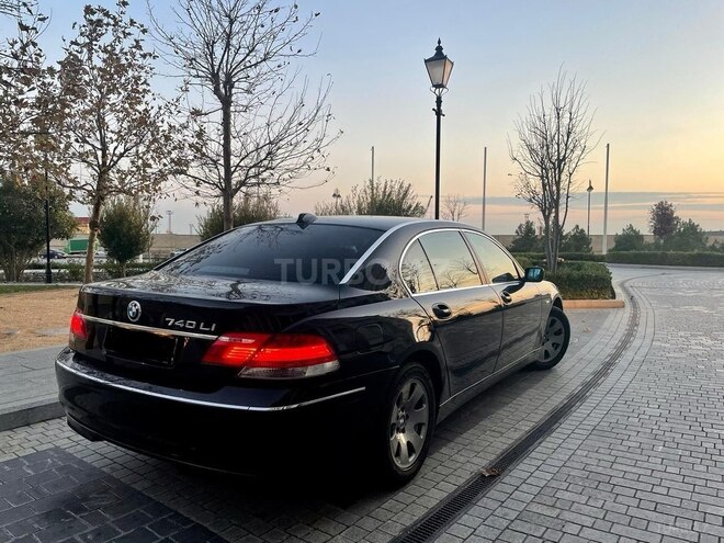 BMW 740-10