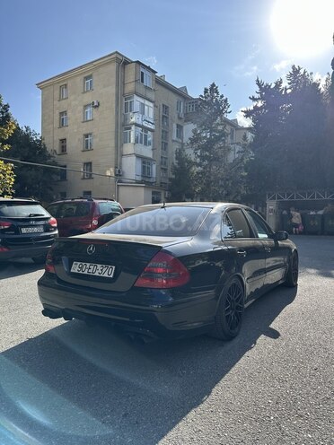 Mercedes E 320 2004, 290,000 km - 3.2 l - Bakı