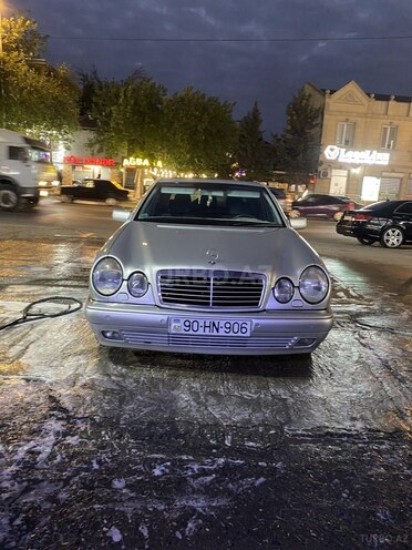 Mercedes E 240 1999, 384,000 km - 2.4 l - Bakı