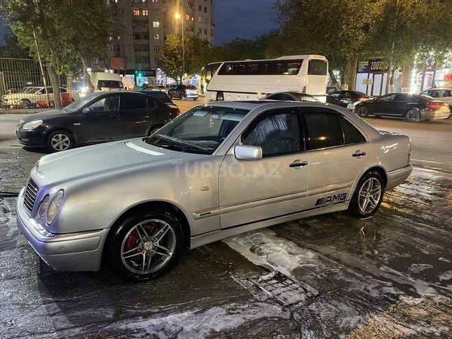 Mercedes E 240 1999, 384,000 km - 2.4 l - Bakı