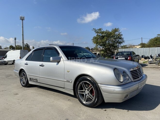 Mercedes E 240 1999, 384,000 km - 2.4 l - Bakı