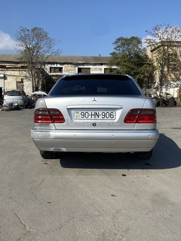 Mercedes E 240 1999, 384,000 km - 2.4 l - Bakı
