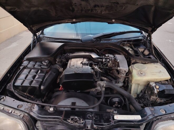 Mercedes C 220 1995, 359,425 km - 2.2 l - Bakı