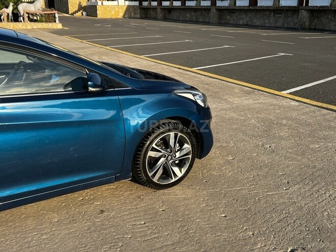 Hyundai Elantra 2015, 205,000 km - 1.8 л - Bakı