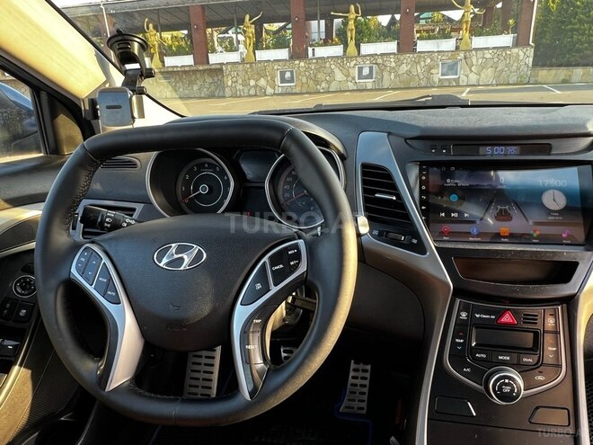 Hyundai Elantra 2015, 205,000 km - 1.8 л - Bakı