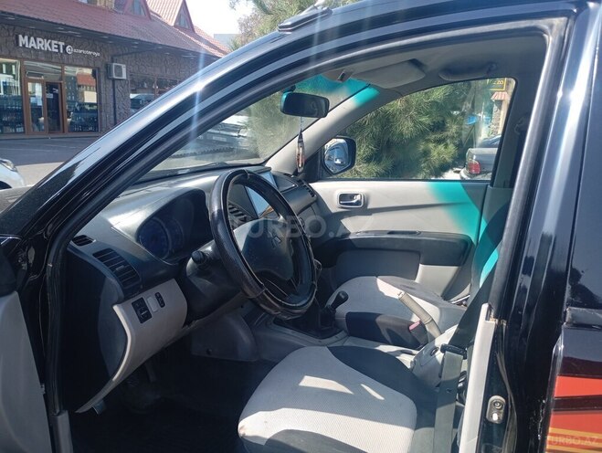 Mitsubishi L200 2010, 222,500 km - 2.5 l - Bakı