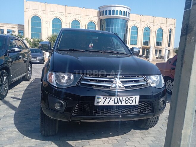 Mitsubishi L200 2010, 222,500 km - 2.5 l - Bakı