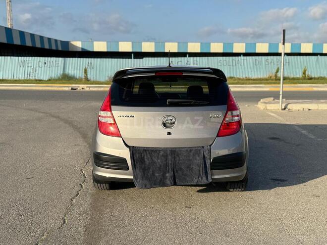 Hyundai i30 2011, 286,000 km - 1.6 l - Xırdalan