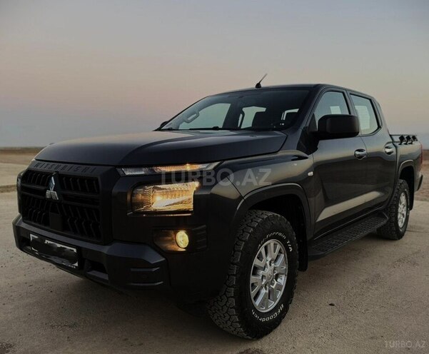 Mitsubishi L200 2024, 25,000 km - 2.4 l - Bakı