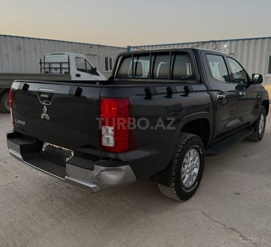 Mitsubishi L200 2024, 25,000 km - 2.4 l - Bakı