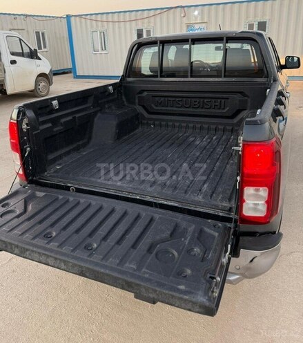 Mitsubishi L200 2024, 25,000 km - 2.4 l - Bakı