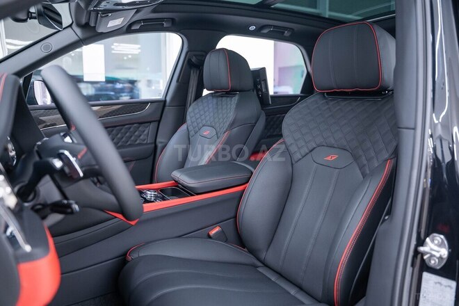 Bentley Bentayga-12