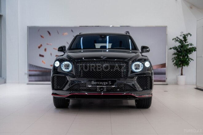 Bentley Bentayga-3