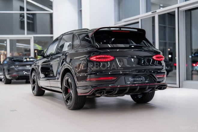 Bentley Bentayga-6