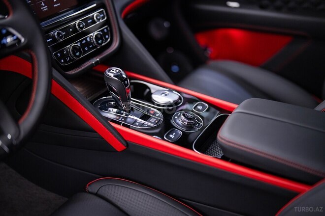 Bentley Bentayga-18
