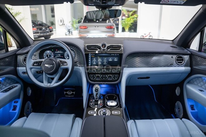 Bentley Bentayga-9
