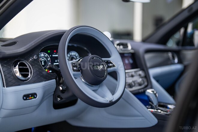 Bentley Bentayga-16