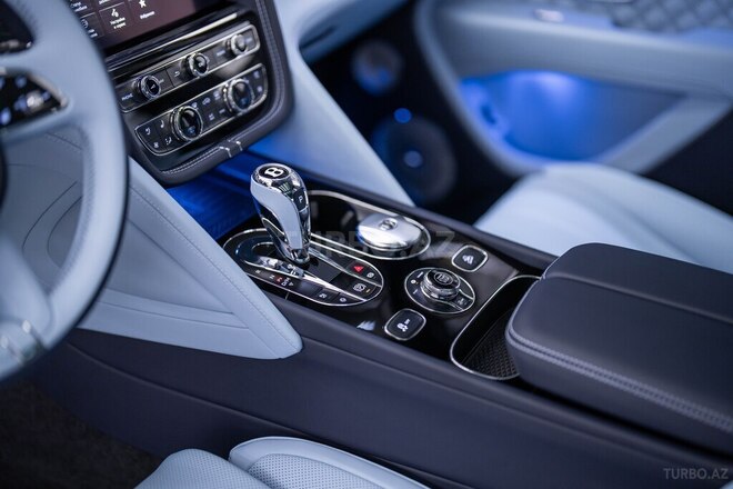 Bentley Bentayga-18