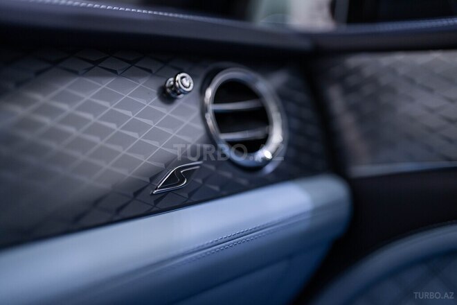 Bentley Bentayga-19